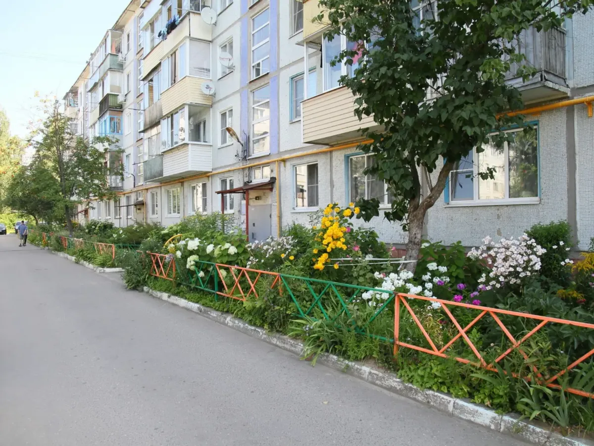 Дворник Виктор Левин о секрете чистого города