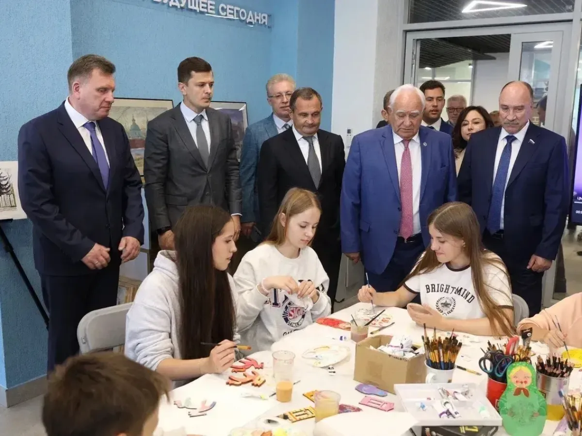 Молодежный парламентаризм обсудили в Ельце