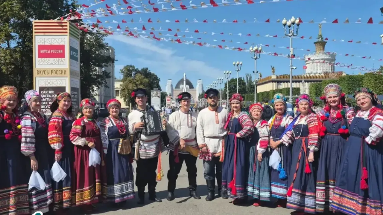 Ансамбль «Калужская тальянка» выступил на фестивале «Вкусы России» на ВДНХ